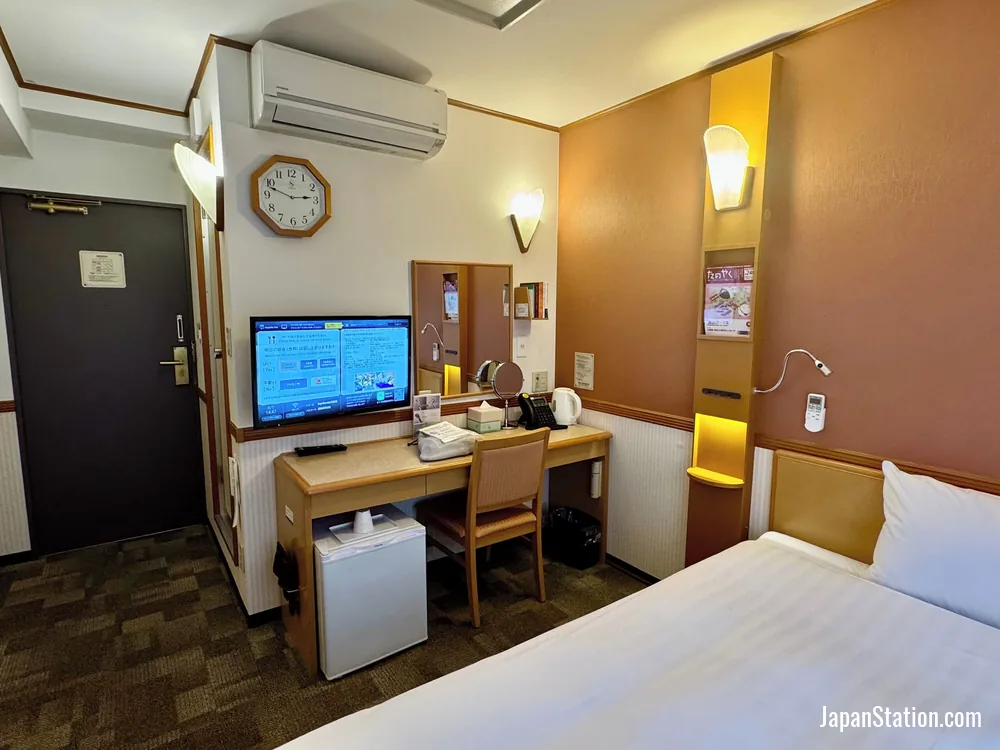 Guest room at Toyoko Inn Shin-yokohama Ekimae Honkan.