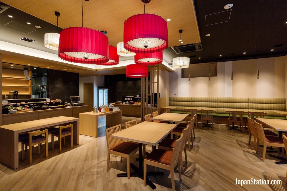Dining area at Via Inn Hakataguchi Ekimae.