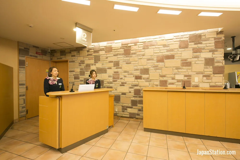 Reception area at Washington R&B Hotel Kyoto Station Hachijoguchi.