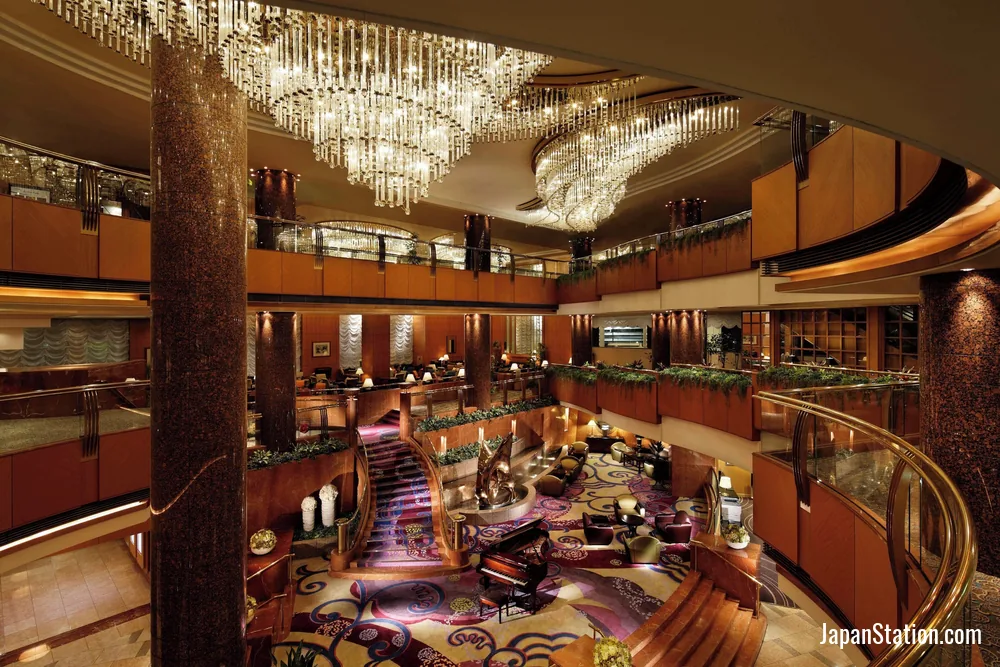 Lobby at Yokohama Bay Sheraton Hotel & Towers.