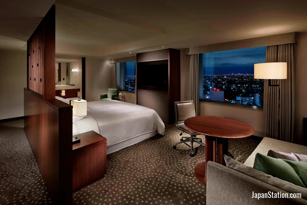 Guest room at Yokohama Bay Sheraton Hotel & Towers.