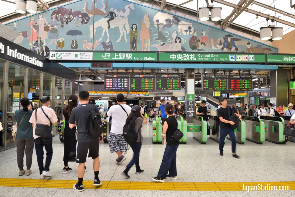 Ticket gates at Ueno Station.